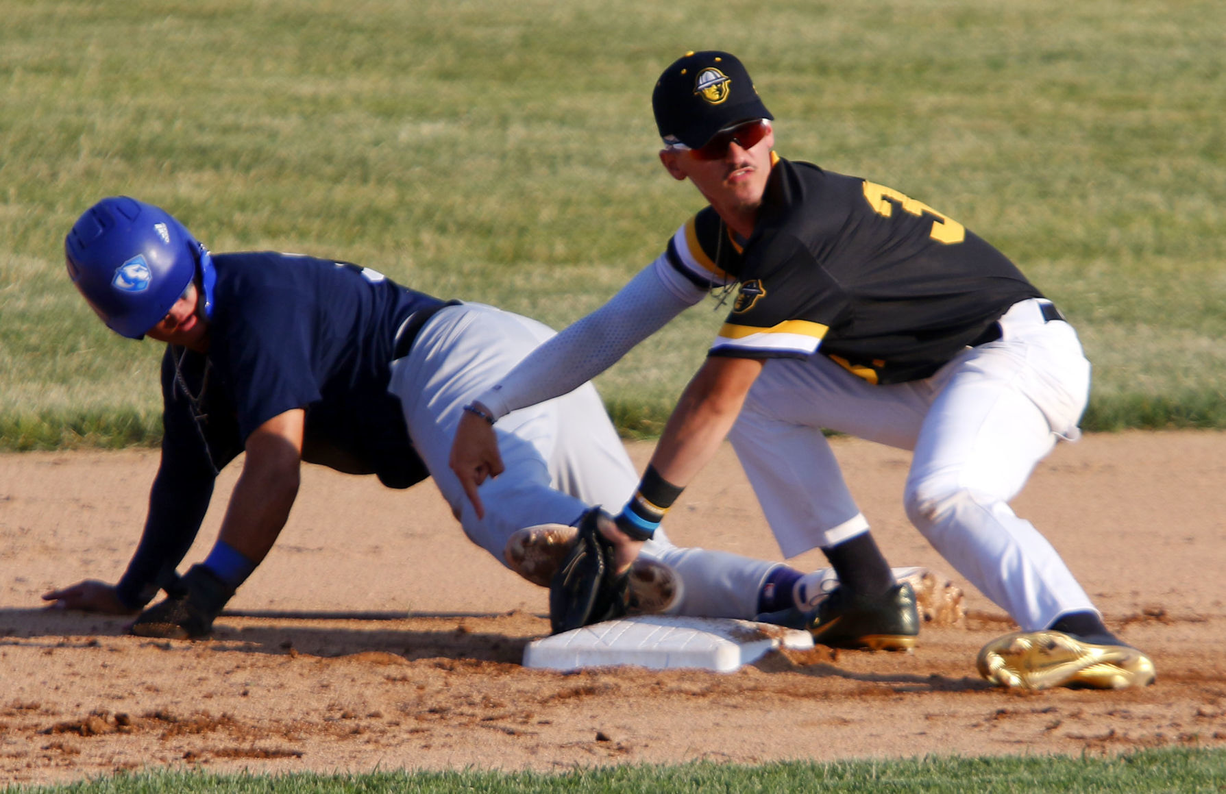 NWI Oilmen vs. MCL Minutemen